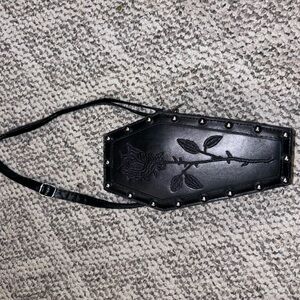 bag never used but tags off.